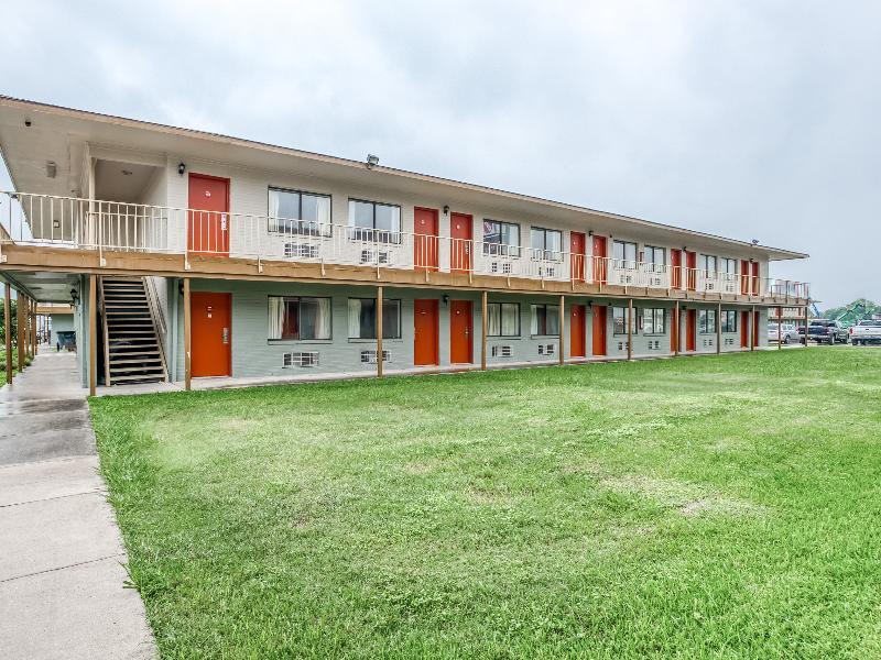 Oyo Hotel San Antonio East Екстериор снимка