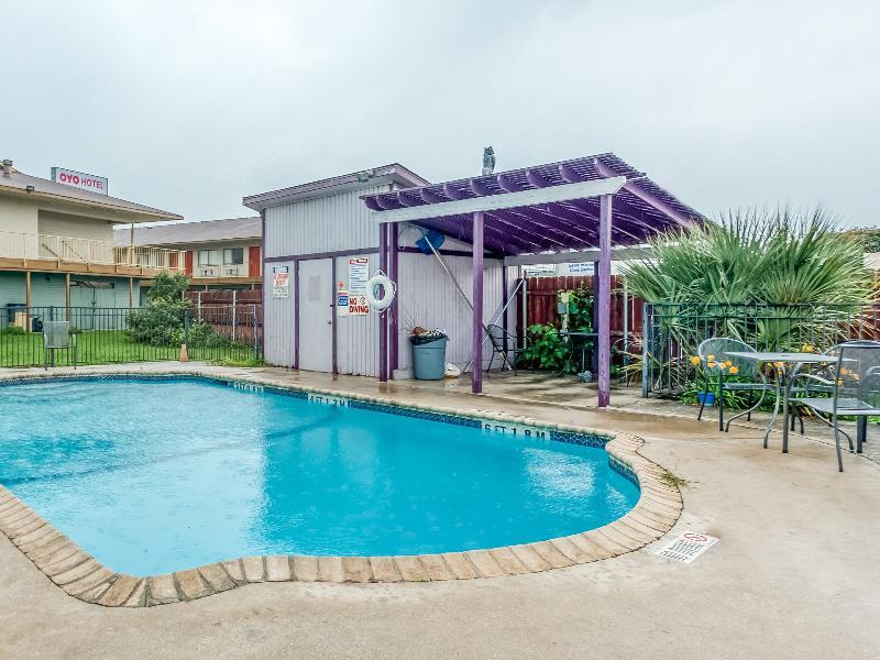 Oyo Hotel San Antonio East Екстериор снимка